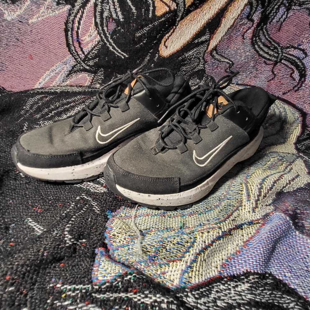 Nike Women's Crater Remixa Size 7.5